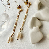 Desdemona Flat Link Patterned Chain and Freshwater Pearl Earrings in Gold and Silver