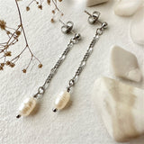 Desdemona Flat Link Patterned Chain and Freshwater Pearl Earrings in Gold and Silver