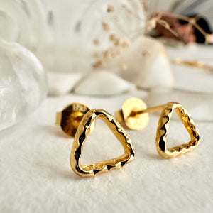 Delta Tiny Hammered Triangle Stud Earrings in Gold