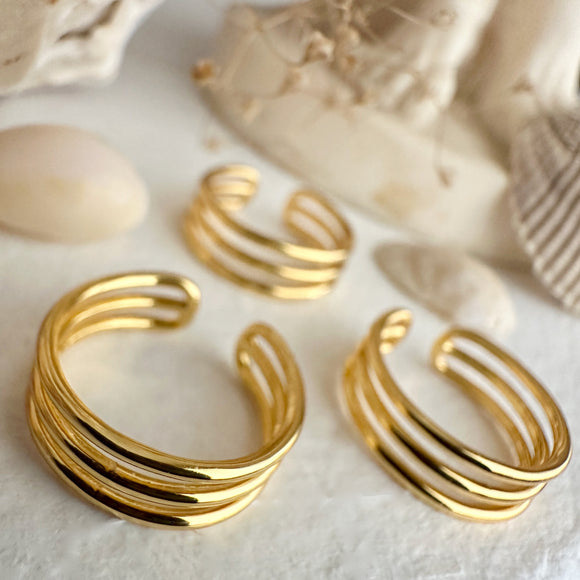 Lofi Triple Band Toe Ring in Gold